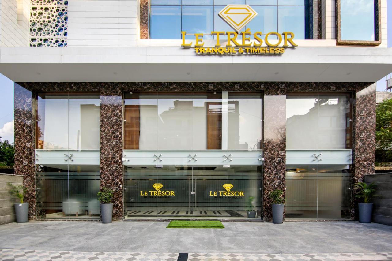 Le Tresor Hotel New Delhi Exterior foto