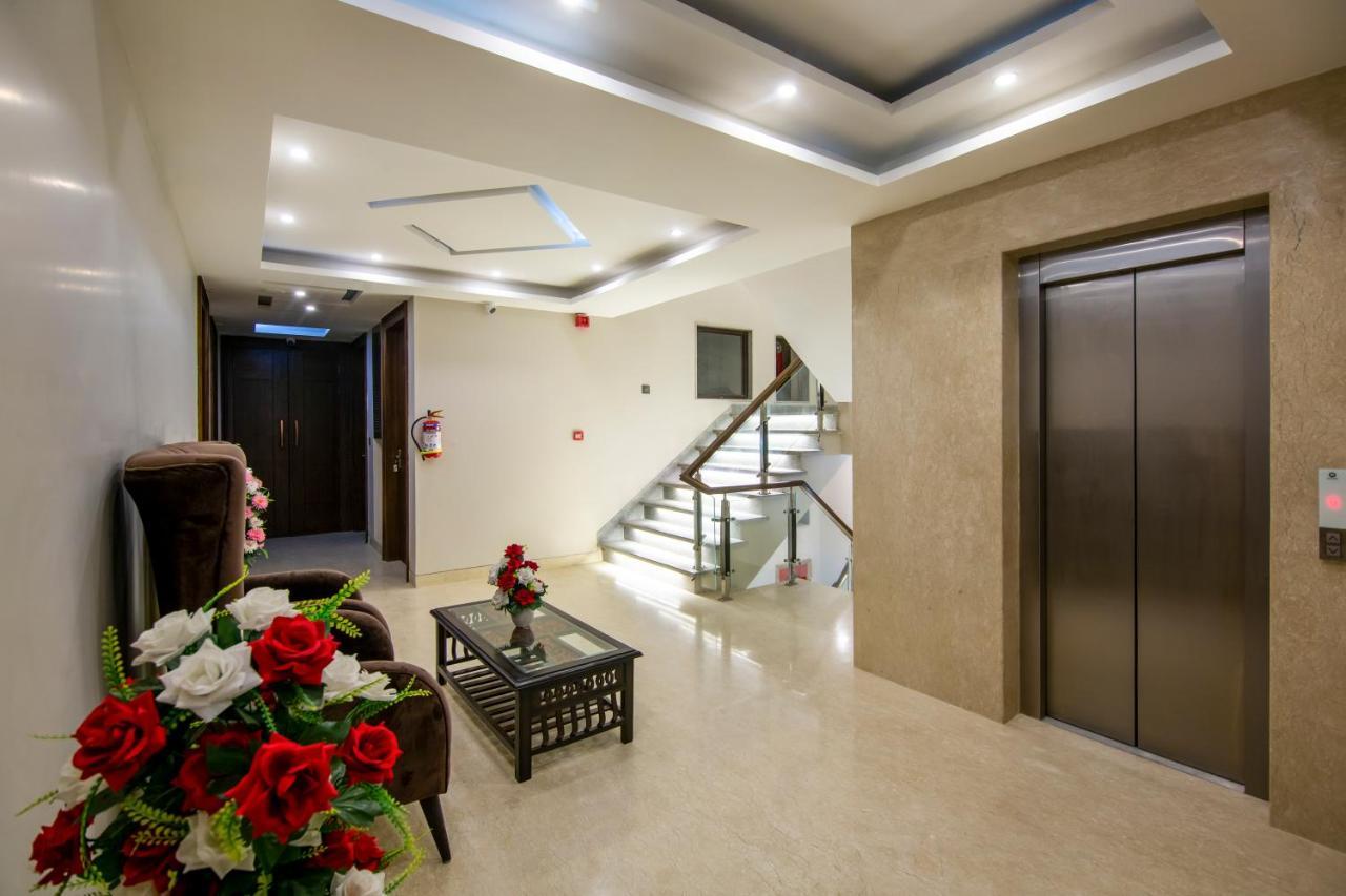 Le Tresor Hotel New Delhi Exterior foto