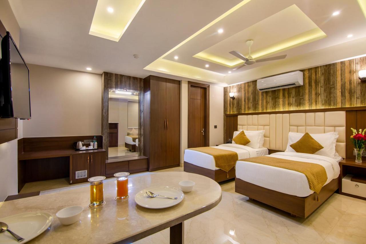 Le Tresor Hotel New Delhi Exterior foto